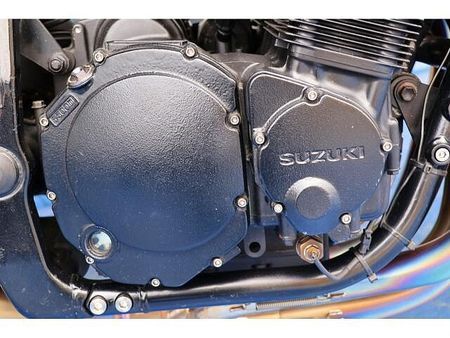 スズキ GSF1200 トルクフルな油冷マシンを存分に走らせる、ヘビーなカスタム車です。 17