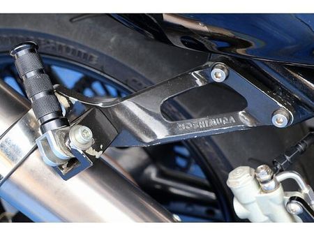 スズキ GSF1200 トルクフルな油冷マシンを存分に走らせる、ヘビーなカスタム車です。 23