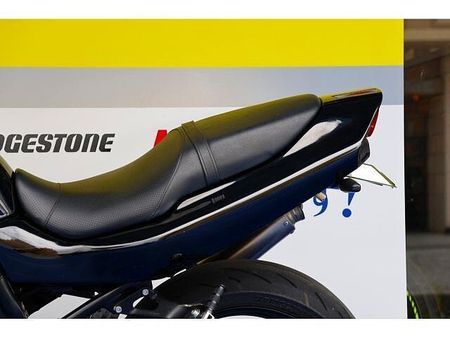 スズキ GSF1200 トルクフルな油冷マシンを存分に走らせる、ヘビーなカスタム車です。 31