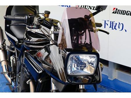 スズキ GSF1200 トルクフルな油冷マシンを存分に走らせる、ヘビーなカスタム車です。 10