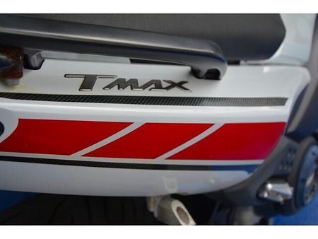 ヤマハ TMAX500 ストロボカラーの限定車を走り仕様のカスタム! 16
