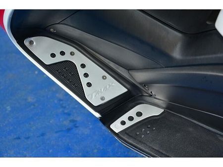 ヤマハ TMAX500 ストロボカラーの限定車を走り仕様のカスタム! 33