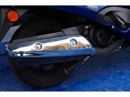 スズキ アドレス125 他社にないクラシカルデザインで人気の現行アドレス。走行距離少ない中古車です! 11
