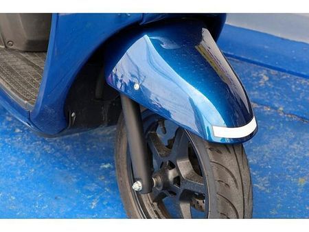 スズキ アドレス125 他社にないクラシカルデザインで人気の現行アドレス。走行距離少ない中古車です! 7