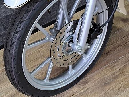 ホンダ スーパーカブ110 スクーター、カブ、原付2種大量展示!品質、在庫数に自信あり!!常設新車展示場オープン!! 2