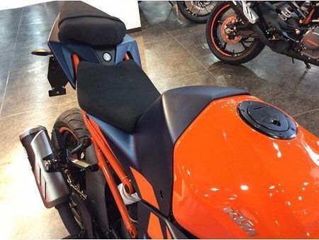 KTM RC390 KTM「購入サポート」キャンペーン対象!在庫は残り1台です!詳細はお問い合わせください! 5