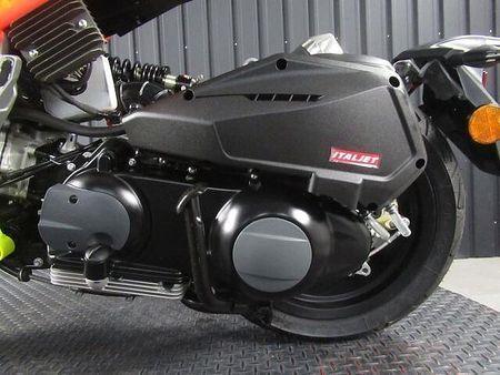 イタルジェット Dragster 300 外車ディーラー含む多彩な販売ネットワークでご購入後もしっかりサポートいたします! 19