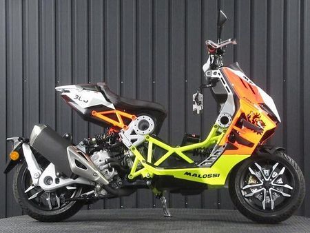 イタルジェット Dragster 300 外車ディーラー含む多彩な販売ネットワークでご購入後もしっかりサポートいたします! 6