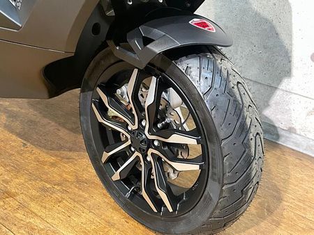 イタルジェット Dragster200 店頭現車無し、要取り寄せ車両。イタルジェット始めました! 4