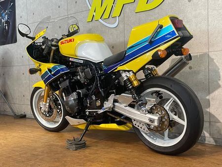 スズキ GS1200SS 決算セール!車両価格308万円→231万円!! 22