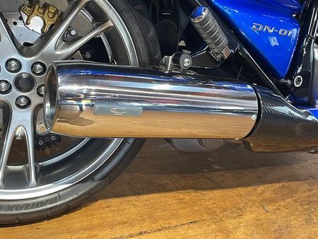 ホンダ DN-01 前後タイヤ新品に交換致します 17