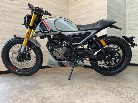 モンディアル HPS 125 店頭現車なし・要お取り寄せ車両 3
