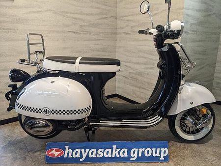 AJS Modena 125 店頭現車無し、要取り寄せ車両。レトロでおしゃれなスクーター! 1