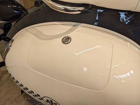 AJS Modena 125 店頭現車無し、要取り寄せ車両。レトロでおしゃれなスクーター! 11