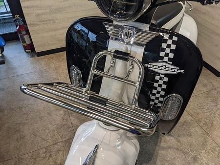 AJS Modena 125 店頭現車無し、要取り寄せ車両。レトロでおしゃれなスクーター! 17