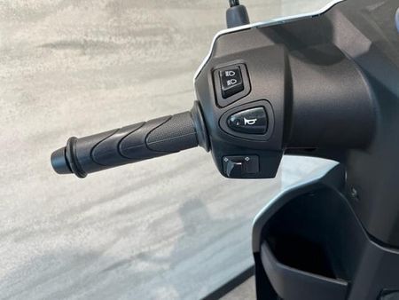 ヤマハ ジョグ 店頭現車無し、要取り寄せ車両。 7