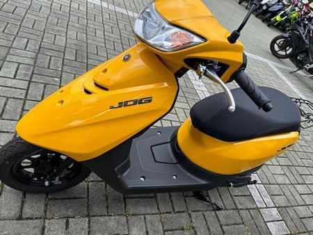 ヤマハ ジョグデラックス 店頭現車無し、要取り寄せ車両。 5