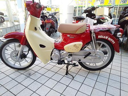 ホンダ スーパーカブ110 HELLO KITTY 受注分無くなり次第終了となります。 3