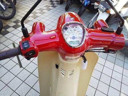 ホンダ スーパーカブ110 HELLO KITTY 受注分無くなり次第終了となります。 4