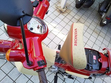 ホンダ スーパーカブ110 HELLO KITTY 受注分無くなり次第終了となります。 6