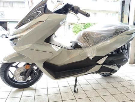 ホンダ PCX125 メーカー正規取扱店なのでご購入の後も安心です! 6