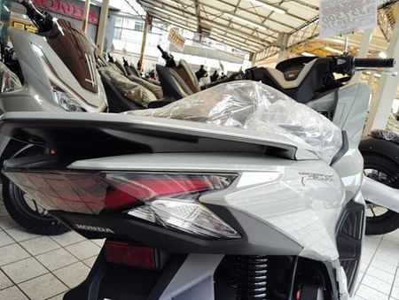 ホンダ PCX125 メーカー正規取扱店なのでご購入の後も安心です! 17