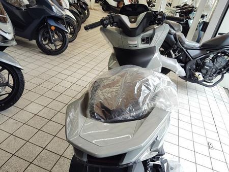 ホンダ PCX125 メーカー正規取扱店なのでご購入の後も安心です! 18
