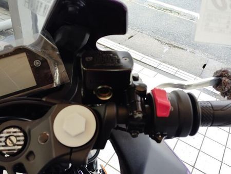 ヤマハ YZF-R3 メーカー正規取扱店なのでご購入の後も安心です! 10