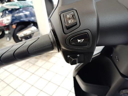 ヤマハ ジョグ メーカー正規取扱店なのでご購入の後も安心です! 11