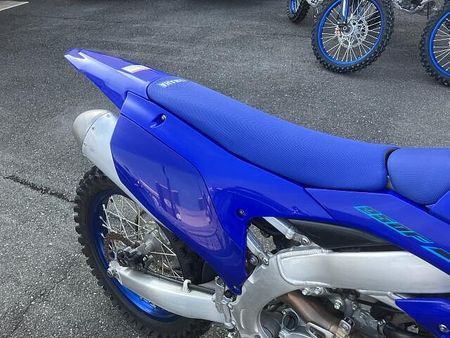 ヤマハ YZ250F コンペモデルの為、公道走行不可。 19