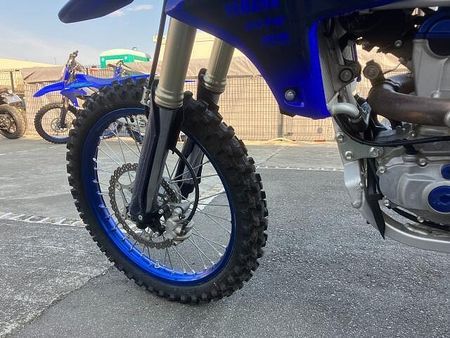 ヤマハ YZ250F コンペモデルの為、公道走行不可。 28