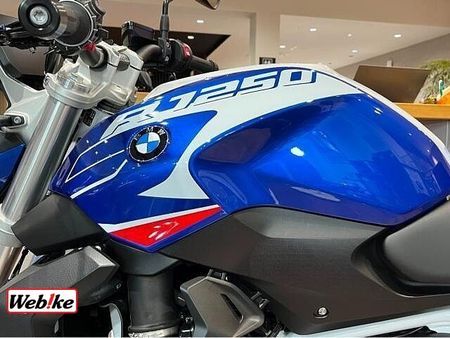 BMW R1250R BMWモトラッド八王子・コクボモータースです。 33