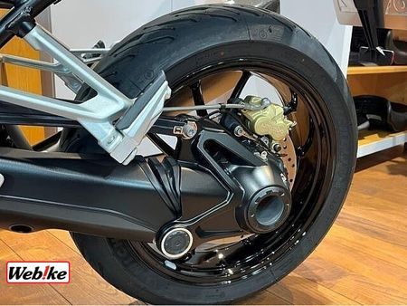 BMW R1250R BMWモトラッド八王子・コクボモータースです。 37