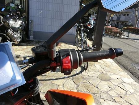 KTM 390 DUKE 入荷少量、お早目にお買い求め下さい、ナナオリジナル5年保証加入できます詳しくはスタッフまで 11