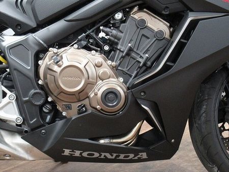 ホンダ CBR650R 【バイク王認定中古車】【スピード納車】CBR650R ワンオーナー車 ☆★マルチバー&US 7
