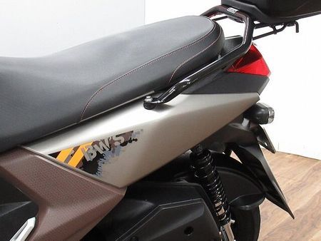 ヤマハ BWS125(ビーウィズ) BW’S125 最終型 国内仕様 ☆★メーターバイザー・トップケース付き!★☆ 39