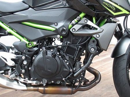 カワサキ Z400 Z400 現行型 ワンオーナー車 ☆★スマホホルダー・USBポート付き!★☆ 【マル得車輌 21