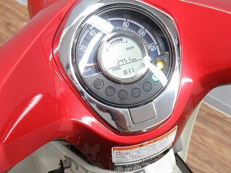 ホンダ スーパーカブC125 スーパーカブC125 現行型 ヨシムラマフラー装備 ☆★トップケース・グリップヒーター・ベ 12