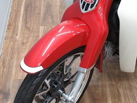 ホンダ スーパーカブC125 スーパーカブC125 現行型 ヨシムラマフラー装備 ☆★トップケース・グリップヒーター・ベ 30