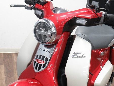 ホンダ スーパーカブC125 スーパーカブC125 現行型 ヨシムラマフラー装備 ☆★トップケース・グリップヒーター・ベ 31
