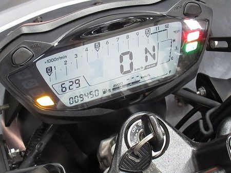 スズキ SV650 SV650 ワンオーナー車 ☆★スコーピオンマフラー・ビキニカウル&アンダーカウル付き★☆ 12