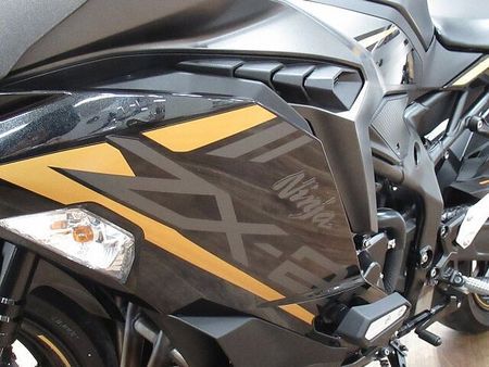 カワサキ ZX-25R Ninja ZX-25R SE 2022年モデル ☆★純正エンジンスライダー・USBポート 35