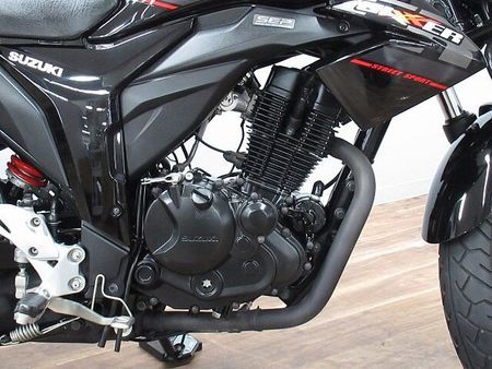 スズキ ジクサー 150 GIXXER150 サイドバッグ付き ☆★MRAスクリーン・LEDライト・キャリア付き!★ 22