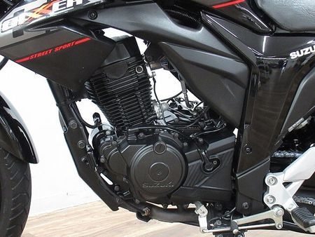 スズキ ジクサー 150 GIXXER150 サイドバッグ付き ☆★MRAスクリーン・LEDライト・キャリア付き!★ 39