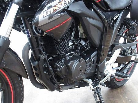 スズキ ジクサー 150 GIXXER150 サイドバッグ付き ☆★MRAスクリーン・LEDライト・キャリア付き!★ 40