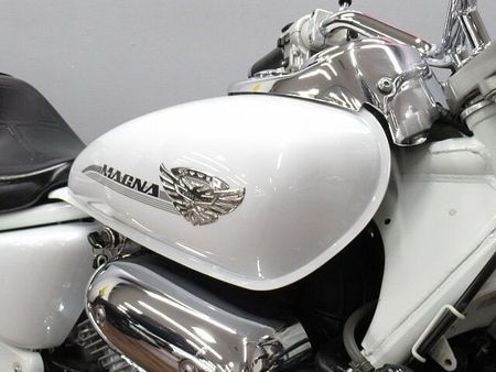 ホンダ マグナ(Vツインマグナ) V-TWIN MAGNA 後期型 フルノーマル車 ☆★バッテリー新品交換・フォークオーバー 18