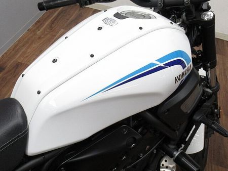 ヤマハ XSR700 XSR700 パフォーマンスダンパー装備 ☆★グリップヒーター・サドルバッグ・ETC2.0 20