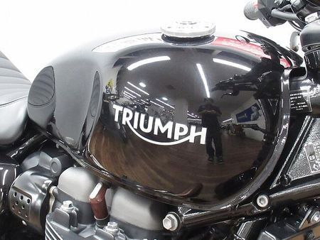 トライアンフ STREET TWIN ストリートツイン FOXレーシングリアサス装備 ☆★純正オプション多数!★☆ 18