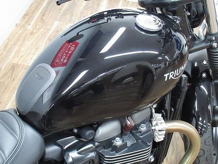 トライアンフ STREET TWIN ストリートツイン FOXレーシングリアサス装備 ☆★純正オプション多数!★☆ 20