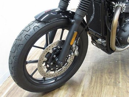 トライアンフ STREET TWIN ストリートツイン FOXレーシングリアサス装備 ☆★純正オプション多数!★☆ 29